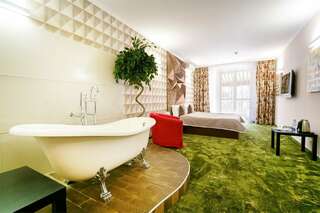 Гостиница Петровский Пассаж Воронеж ДЕЛЮКС С ОДНОЙ КРОВАТЬЮ (С БАЛКОНОМ)-6